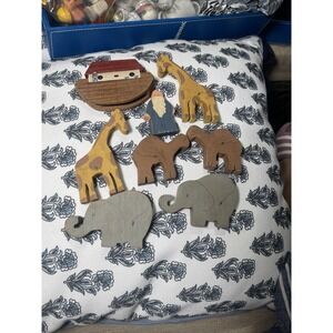 WOOD NOAH'S ARK WITH ANIMALS, 2 Elephants, 2 Camels, 2 Giraffe,  Ark And Noah